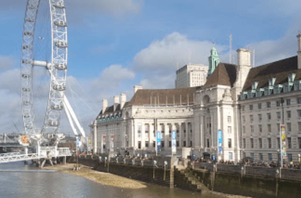 Londra atrage turiști din toată lumea prin obiectivele sale