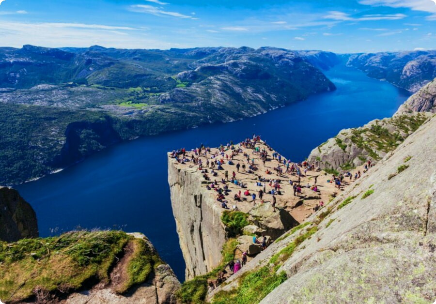 Frumusețe scandinavă. Ce să vezi în uimitoarea Norvegia?