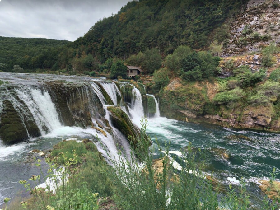 Cum să călătorești în Bosnia și Herțegovina cu un buget redus